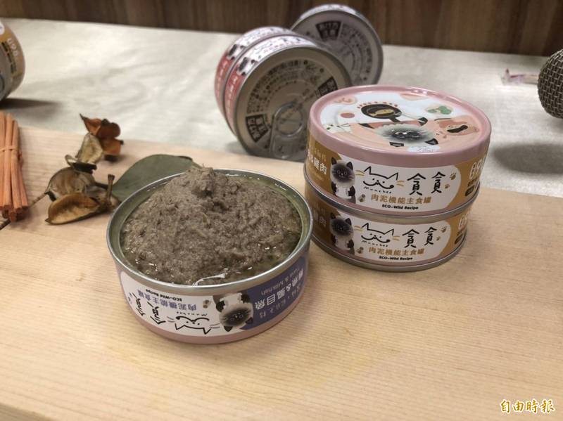 7成貓咪愛上蠶蛹貓罐頭