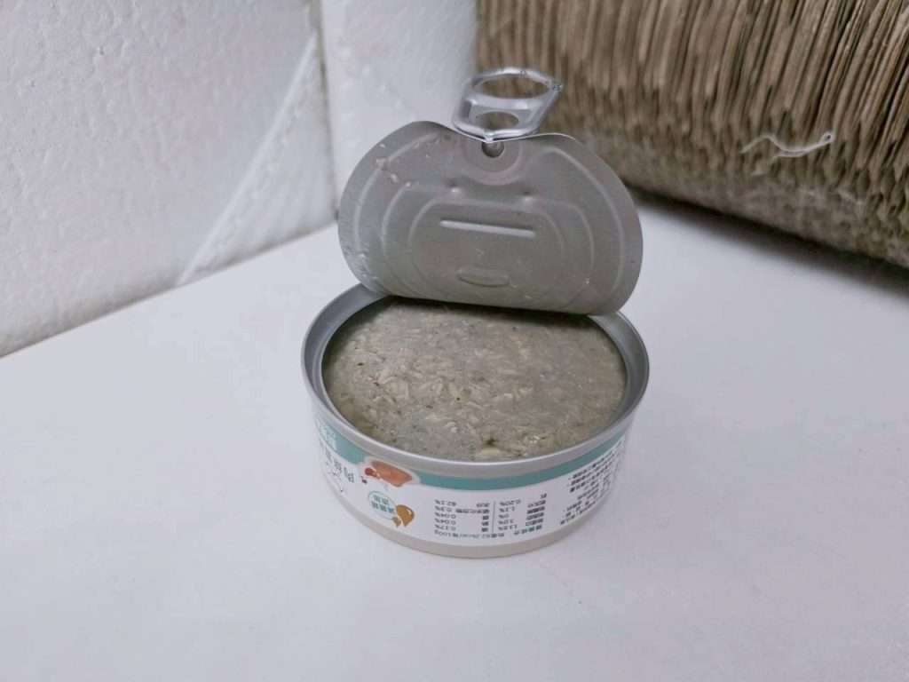 貪貪肉絲機能主食罐